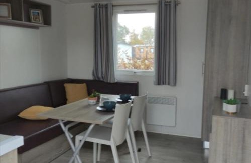 Lauwersoog Ski Chalet | Nordseechalet direkt am Lauwersmeer - Fußläufig zur Nordsee! Siblu Lauwersoog! Familienpark