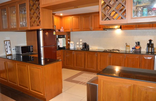 Thep Kasattri Villa | North of the island, 8 min from Thanyapura, Beautiful villa with swimming pool