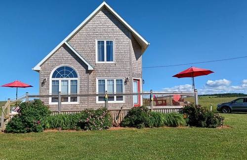 French River Cottage | North Shore Ocean View Cottage- Access To Private Beach For Cottagers!