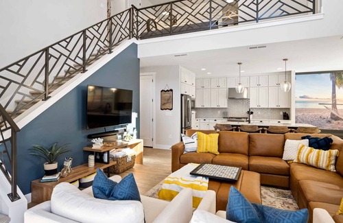 St. George House | North Shore Villa: Desert Color Lagoon + Beaches