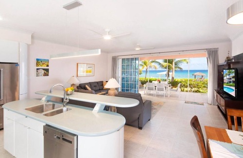 North Side House | Northern Lights 5 by Grand Cayman Villas & Condos