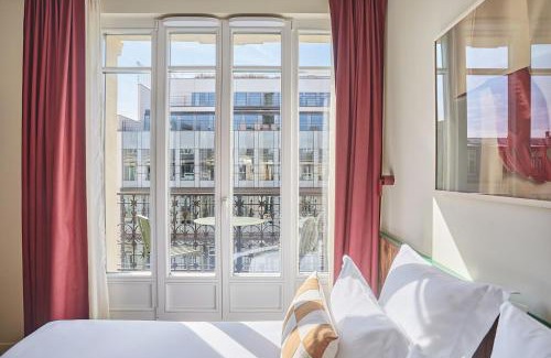Champs-Elysees Apartment | Numa Paris Champs-Élysées
