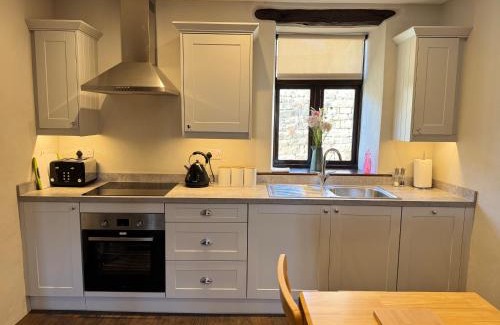 Kendal House | Number Two, Yard 12 Kendal