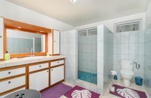Faaa House | Nunaatini Lodge