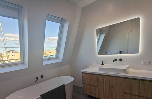 West Perth House | NY Style Loft in Heart of Perth