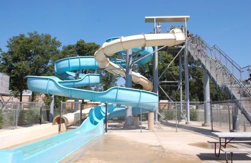 Amboy Resort | O'Connell's RV Campground Two-Bedroom Cottage 36