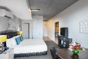 Melbourne Central Business District Apartment | Oaks Melbourne on William Suites