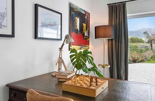 Oakura House | Oakura Oasis: Coastal Retreat for Relaxation