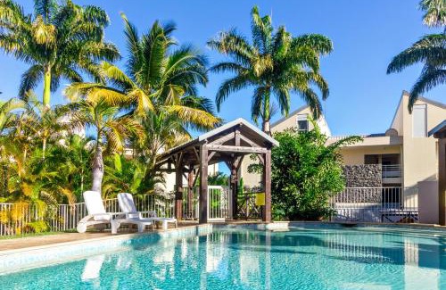 Carosse Apartment | Oasis - Appartement avec jardin dans résidence avec piscine