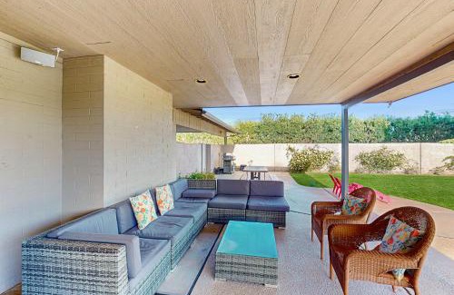Paradise Valley Village House | Oasis at Cholla