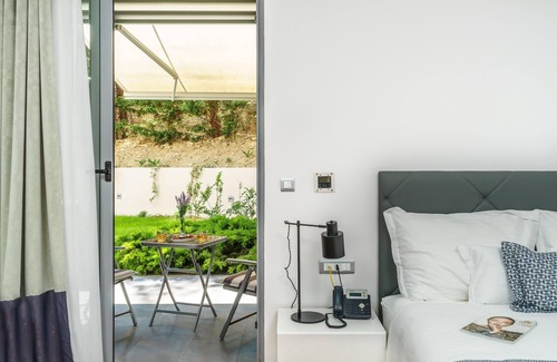 Znjan House | Oasis Life
