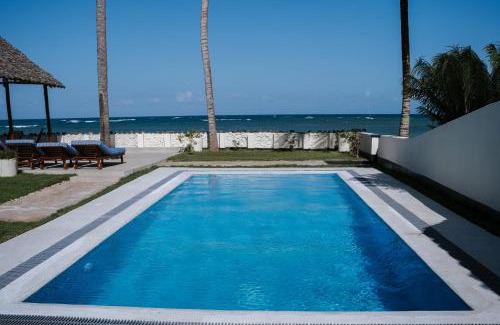 Msambweni House | Oasys House - Beautiful Private Beach Front Home