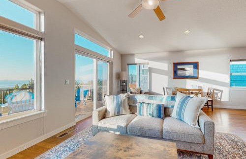 Oceanside House | Ocean Crest Panoramic Vistas