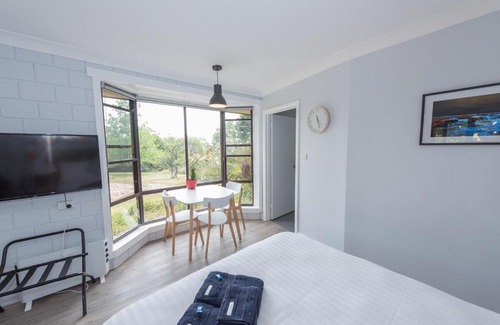 Bicheno Apartment | Ocean Dreams