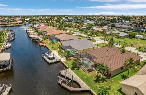 Pelican Villa | Ocean Drive SW Cape - waterfront private home locally owned & managed, fair & honest pricing