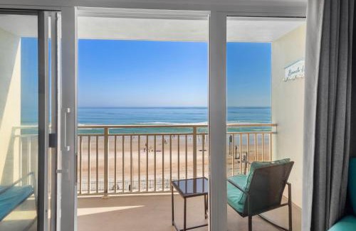Daytona Beach Apartment | Ocean Front and Pool Front At Daytona Inn Beach Resort