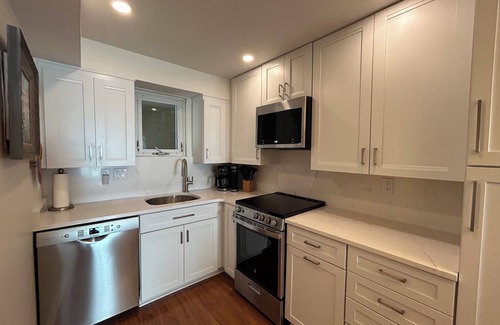 South Rehoboth Condo | OCEAN FRONT CONDO. ENJOY YOUR MORNING COFFEE SITTING ON YOUR PRIVATE BALCONY WATCHING THE SUNRISE.