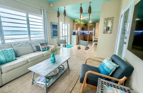 Bravos de Boston House | Ocean front home w/pool for 4 – CASA OCEANA in VQS