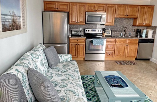 St. Augustine Beach Apartment | Ocean Mist - Beauty and The Beach! - Pool Access