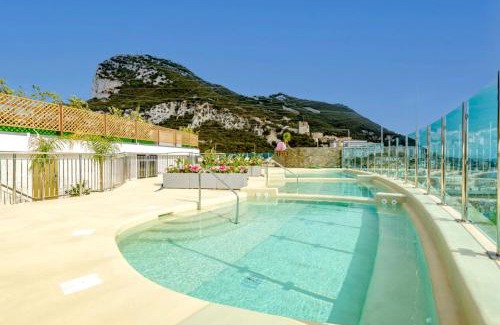 Gibraltar Apartment | OCEAN SPA Suite 11-Hosted by Sweetstay