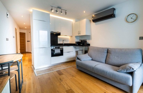 Gibraltar Apartment | Ocean SPA Suite 11-hosted by Sweetstay