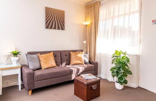 Glenelg Apartment | "Ocean Sunset" Glenelg Central Studios