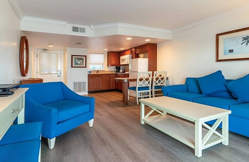 Captiva Hotel | Ocean View 1BR w/Private Balcony – Perfect Family Retreat! | Parking | Pool