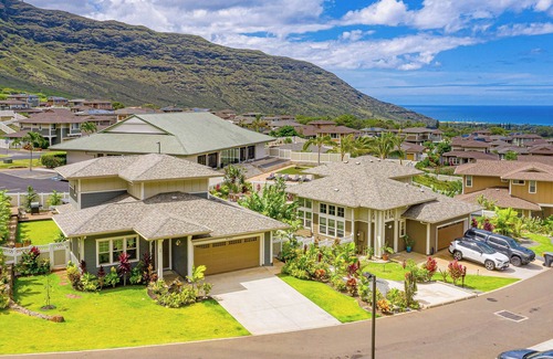 Makaha Valley House | Ocean View Home in Gated Makaha Valley Near Beach w/Full Kitchen & Bbq Grill