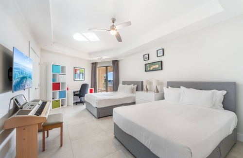 Seven Mile Beach Condo | Ocean View Residence 501 Located at The Ritz-carlton by Redawning