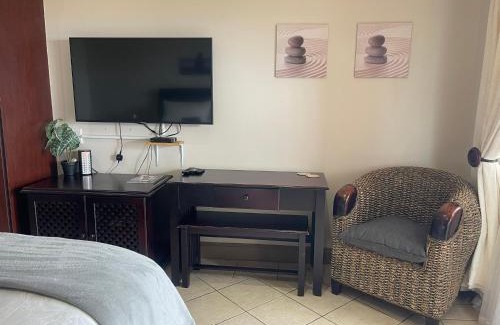 Port Edward Apartment | Ocean View Villas F16 Port Edward