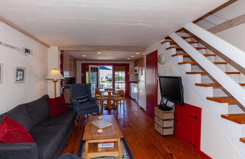 Mashpee House | Ocean Views At Maushop Village Across From Private Beach