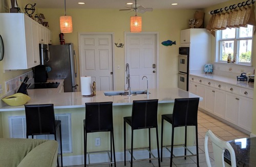 Saint Helena Island House | Ocean Views! Aug specials,5 star reviews, easy beach access. Cards, cart incl!