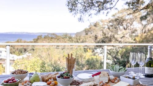 Killcare House | Ocean Views, Easy Walk To Beach and Bouddi National Park