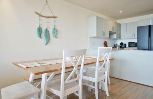 The Entrance Apartment | Ocean Views Unit 22 - The Entrance