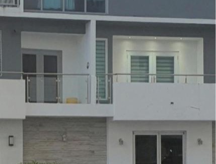 Isla Verde Apartment | OCEAN WHITE APARMENT beach
