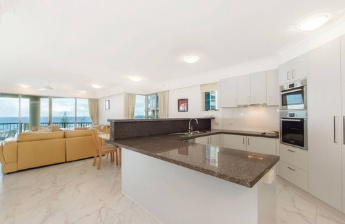Broadbeach Apartment | Oceana on Broadbeach