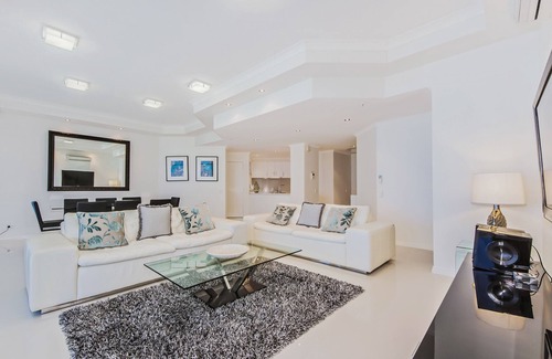 Broadbeach Apartment | Oceana on Broadbeach
