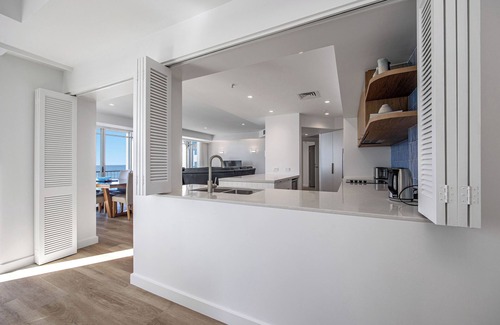 Broadbeach Apartment | Oceana on Broadbeach