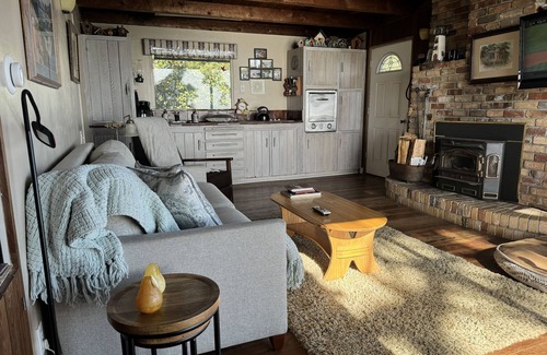 Gualala House | Oceanfront 1+ Bedroom Coastal Retreat with hot tub