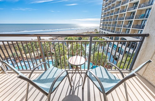 Windy Hill Condo | Oceanfront condo w/pools & balcony