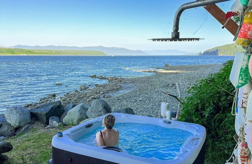 Lummi Island House | Oceanfront Home- Just Steps from Private Beach