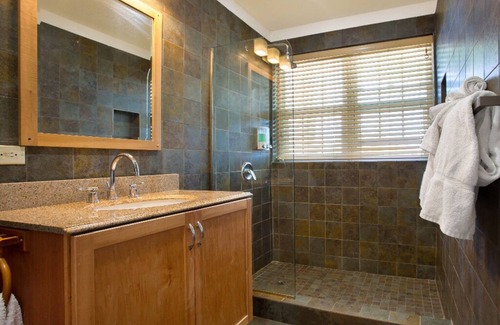 Island Harbour Apartment | Oceanfront Lux Suite With Panoramic Views Arawak Beach Club
