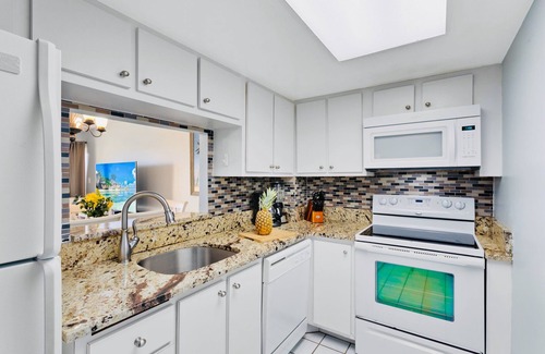 Banana River Estates Condo | Oceanfront Paradise | Walk Right to the Beach, Pool & Pier!