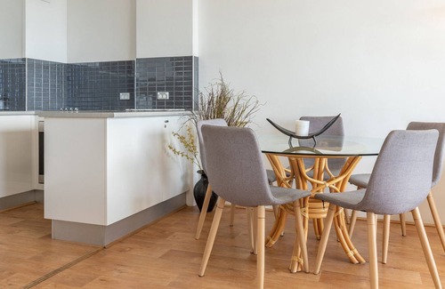 Forster Apartment | Oceanic 3 - On The Beach!