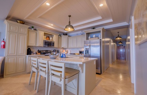 Boca Ciega Condo | Ocean’s Edge 3A – Third-Floor Beachfront Condo with Sweeping Sea Views