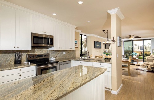 Townsite Condo | Oceanside Beach Condos