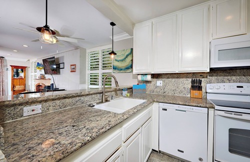Townsite Condo | Oceanside Beach Condos