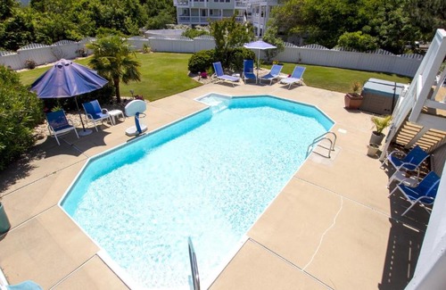 Duck House | Oceanside, Close to Beach, Private Pool, Hot Tub, FS1, Duck Chill Inn