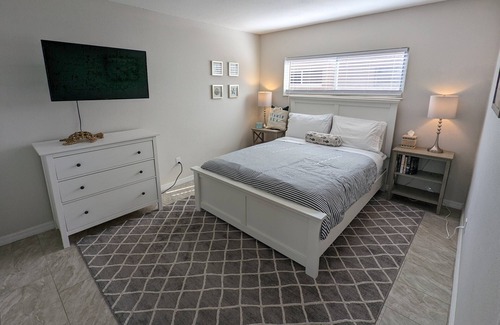 Cocoa Beach Condo | Oceanside Condo w Heated Pool & Private Beach Access