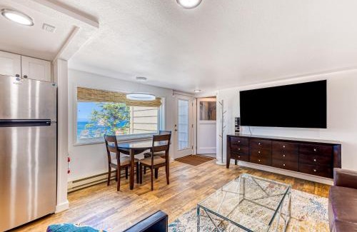 Oceanside Apartment | Oceanside Skies - Apt. 1